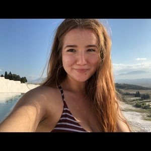 Meet your Posher, Brooke